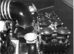 Fiat carburetor with eight venturis