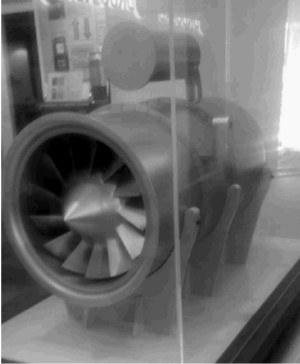 Frontal del GTRE Manik II
