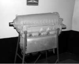 Motor IAR de cuatro cilindros