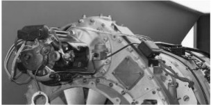 Riedel starter at the upper front side of the engine
