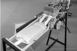 Motor Lloyd LS-400 con silencioso