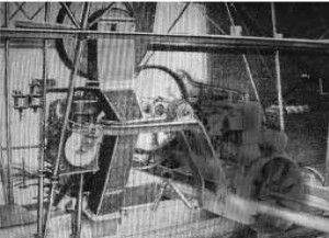 Sala de máquinas con el motor Lorraine