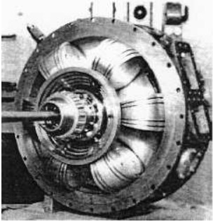 Büssing engine