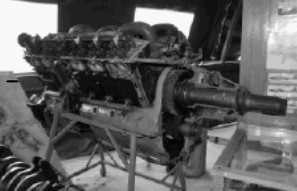 Mikulin M-42 cutaway