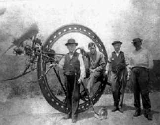 Unicycle with Anzani engine