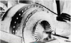 Wallace next to his engine