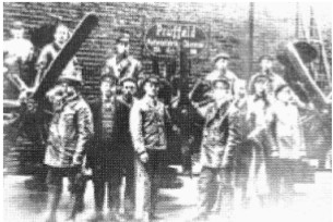 Oberursel workers and engines