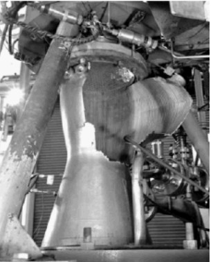 Burst combustion chamber