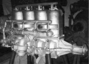 Roberts I-4 engine at the Smithsonian, fig. 2