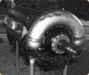 Packard-Merlin V-1650-7, front view