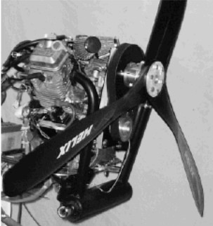 Solo V2 engine with propeller, exhausts