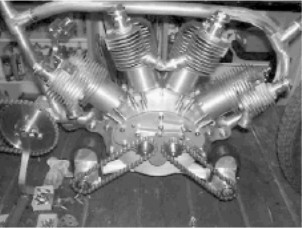 Motor en abanico de 4 cilindros, Torpedo