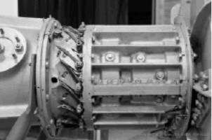 Detail of the axial compressor and moving vanes