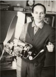 Joseph Borzecki with the Riedel-Borzecki 2RB