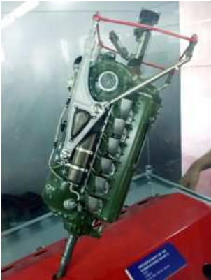 Miniatura del DB-601E, con cañón